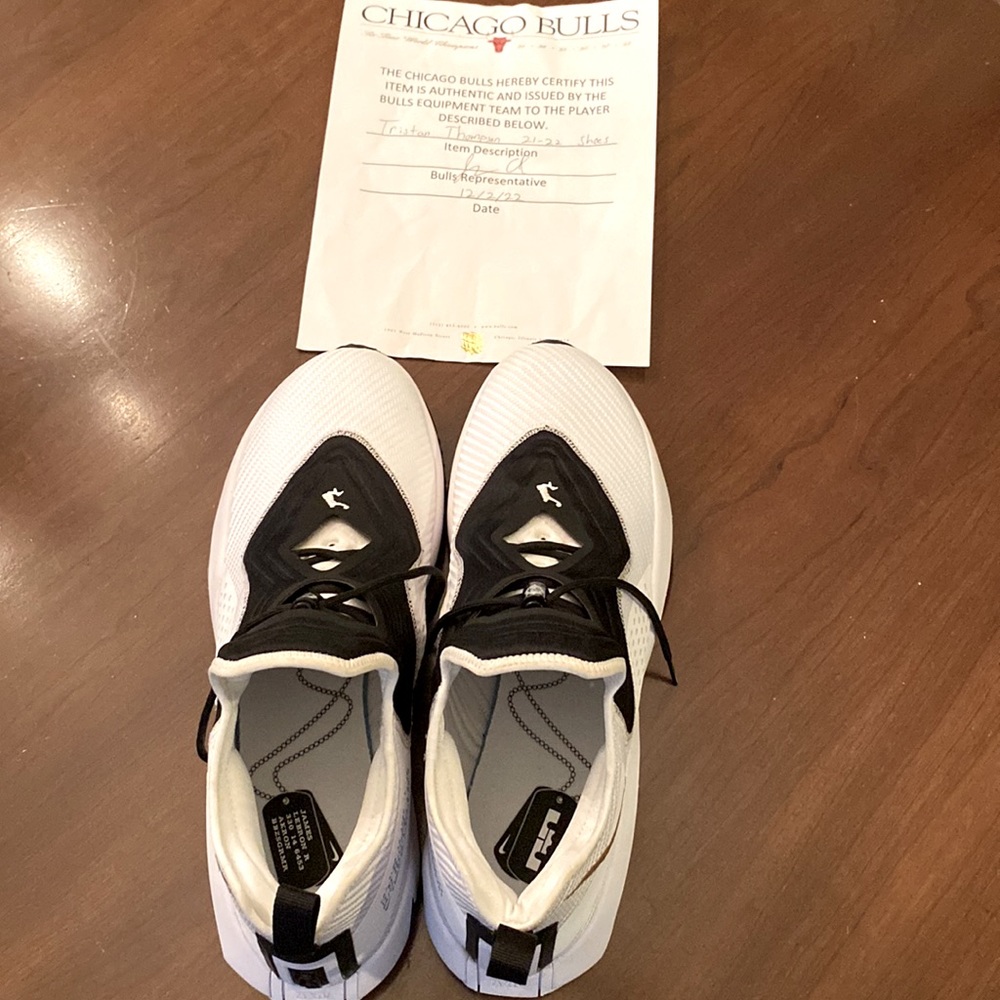 Lebron Soldier 14s worn by Tristan Thompson. Size 15, promo white/met Gold-Black